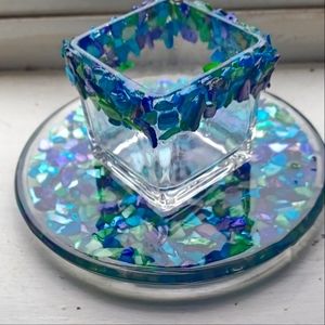 Candle holder with matching plate